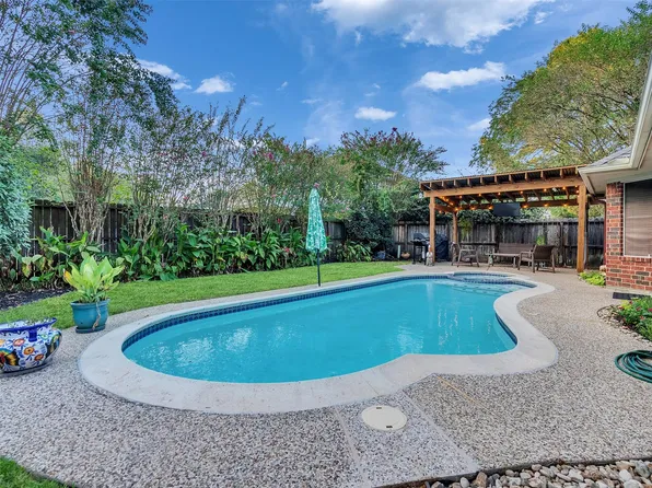 8806 Granite Gorge Dr, Spring, TX 77379