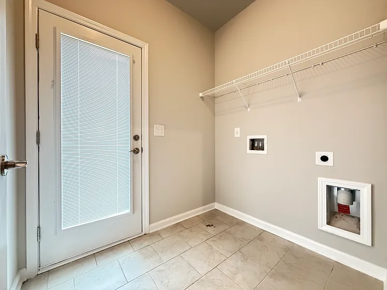 2838 Village Park Bnd — Photo 12