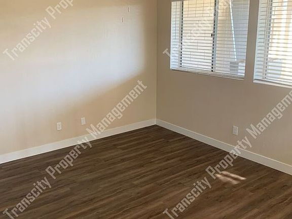 2nd image of 1704 S 39th St Unit 32