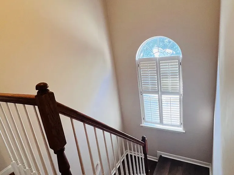 11 Catherine Ln — Photo 37