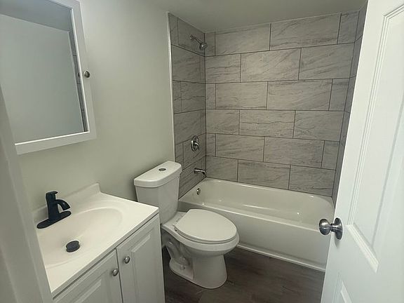 3rd image of 11035 S Keating Ave APT 3NW