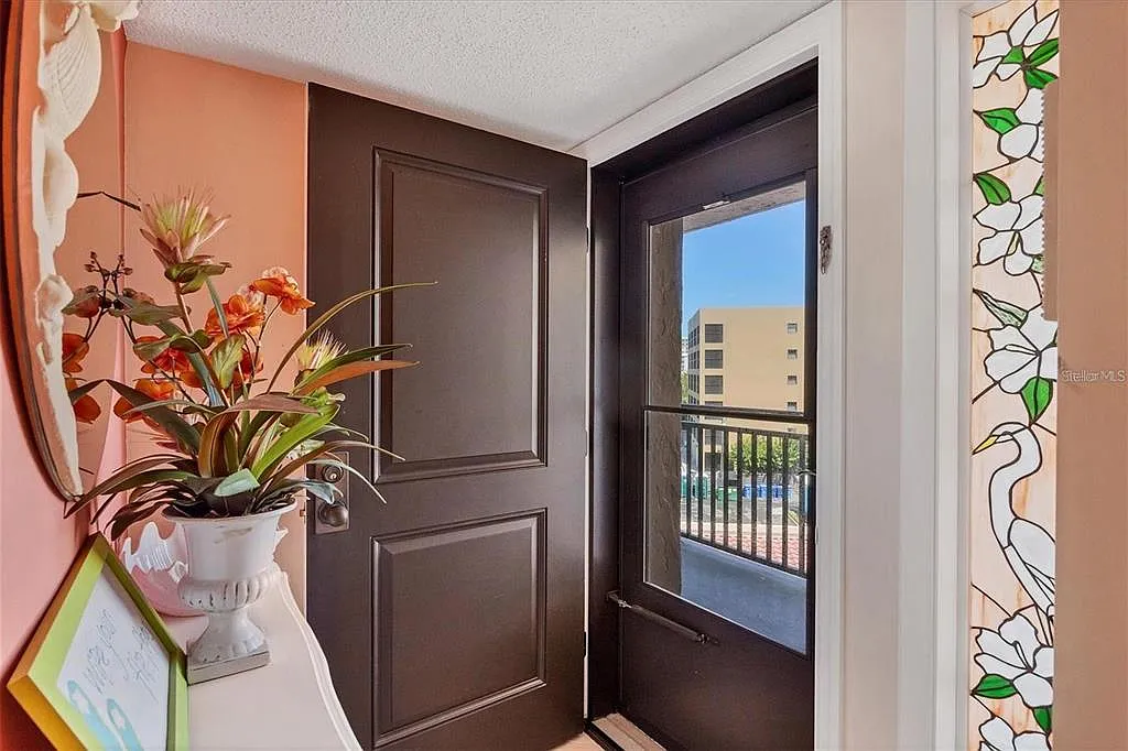 2 bed, 2.0 bath, 1265 sqft, $12,000 — Photo 3