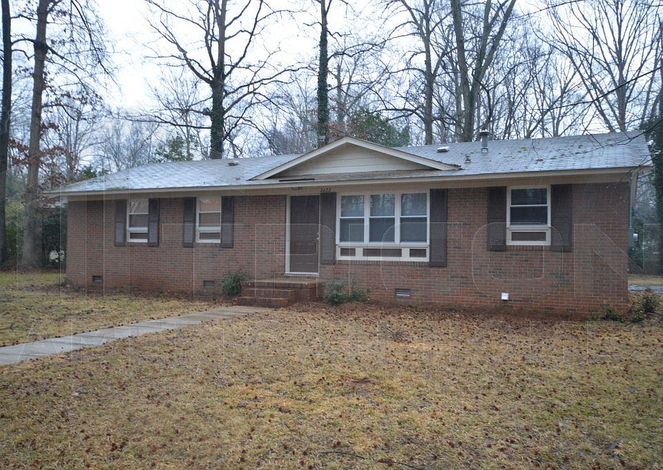 1st image of 2622 Dellinger Cres