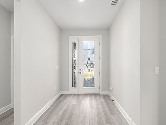4th image of 4562 SW Daemon Street