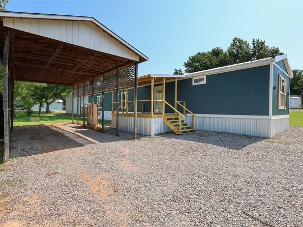 706 Labrea Dr, Sulphur, OK 73086