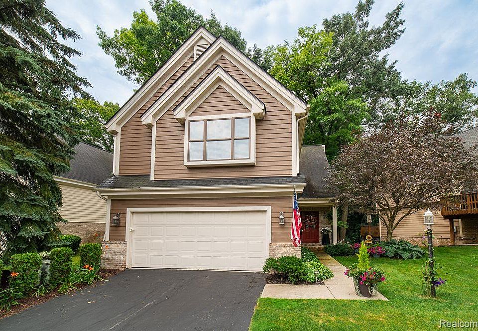 1st image of 5566 Northcrest Village Dr