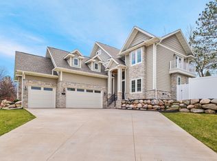 17825 24th Ave N, Plymouth, MN 55447