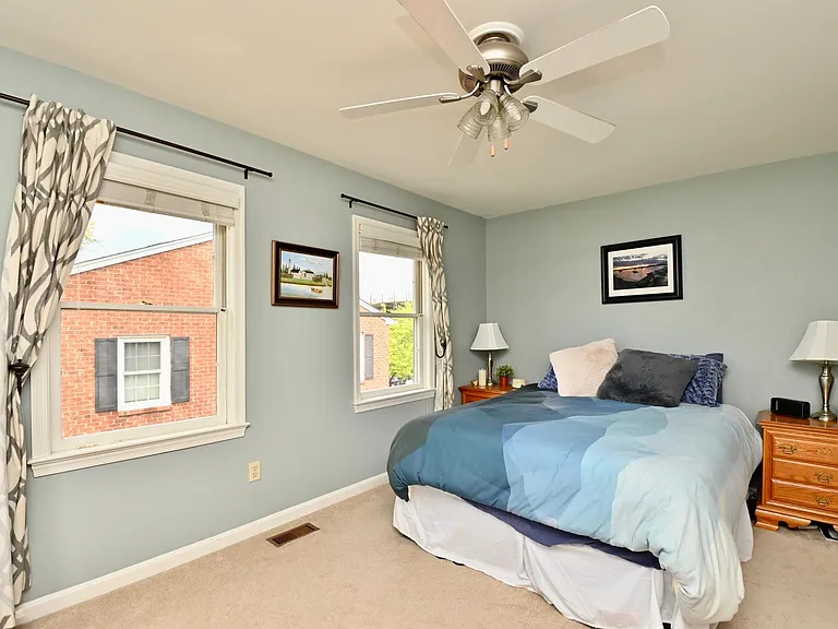 128 S Wise St — Photo 14