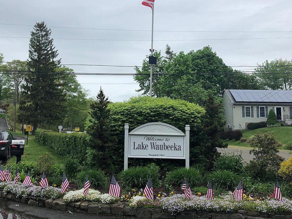 Lake Waubeeka Entrance