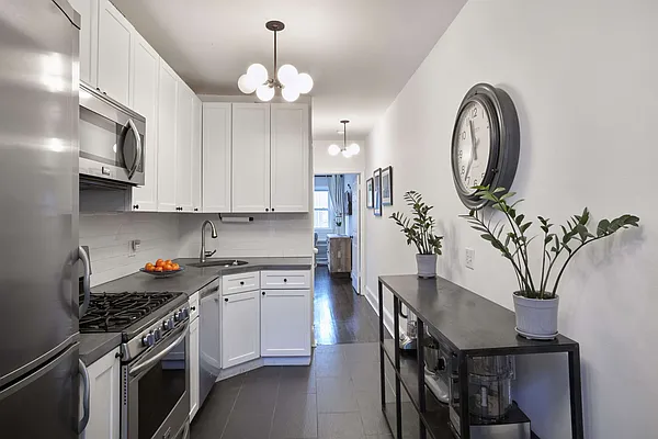 Sold by Owner | media 22