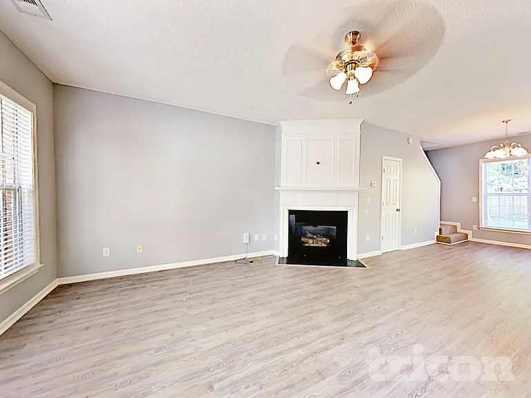 1089 Dunedin Trl — Photo 4