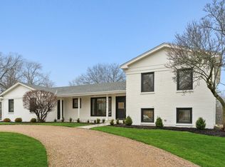 1975 Valley View Rd, Northfield, IL 60093