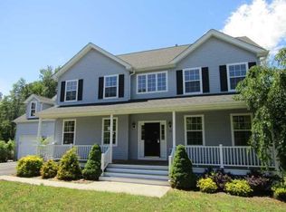 52 Arcadian Pl, Fishkill, NY 12524