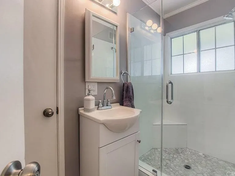 6950 Langdon Ave — Photo 5