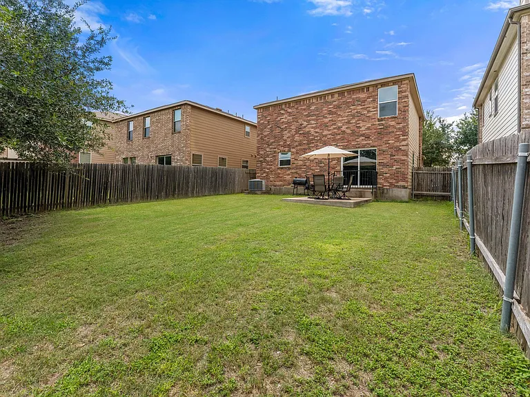 6708 Glebe Path — Photo 34