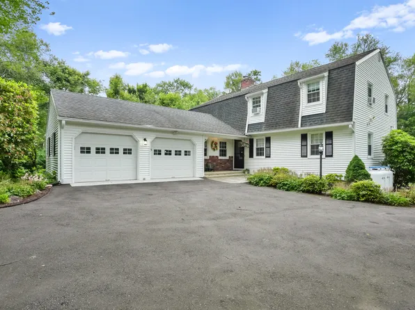 7 Colonial Drive, Bethel, CT 06801