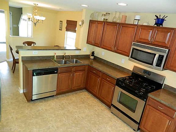 5th image of 7225 Vaden Dr