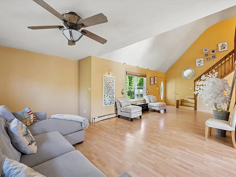 3 Meadowgrass Ln — Photo 6