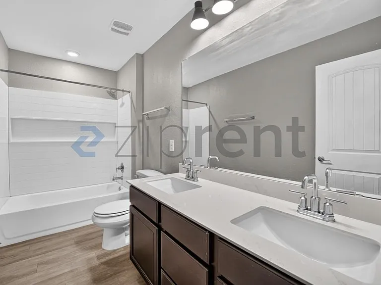 536 Ayinger Ln — Photo 28