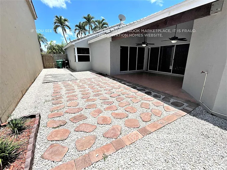 15543 SW 96th Ter — Photo 23