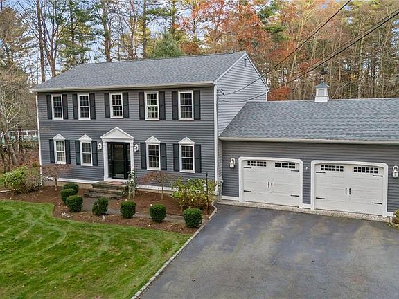 4th image of 30 Parkside Dr