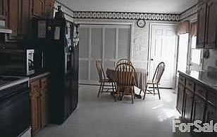 4th image of 1679 Amanda Ln