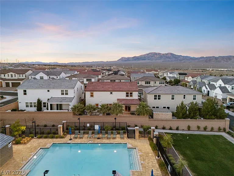 10125 Sequoia Glen Ave — Photo 40