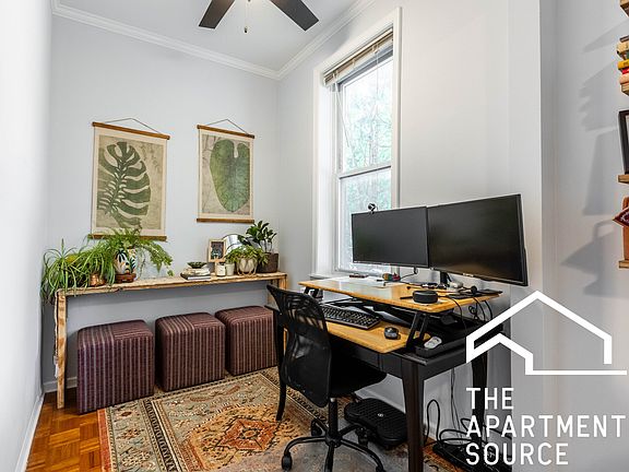3rd image of 2215 W Wellington Ave APT 1F