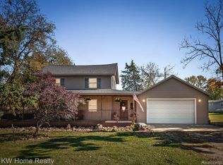 9697 Vernon Rd, Bancroft, MI 48414