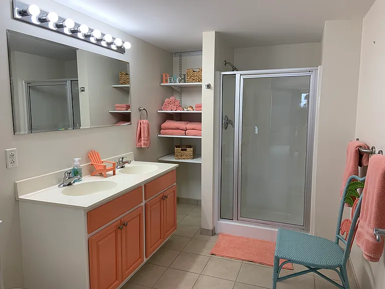 1 E Grand Ave #310 — Photo 7