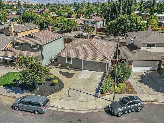 2nd image of 4582 Shadowhurst Ct