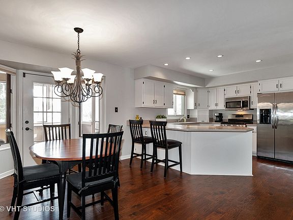3rd image of 2794 Wedgewood Dr