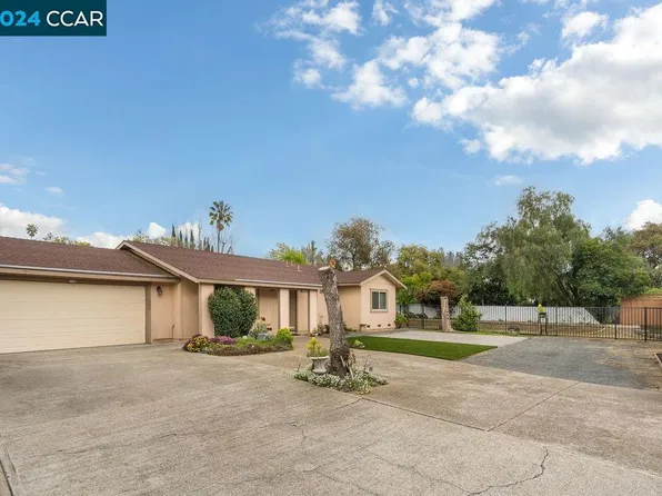 1326 Babel Ln, Concord, CA 94518