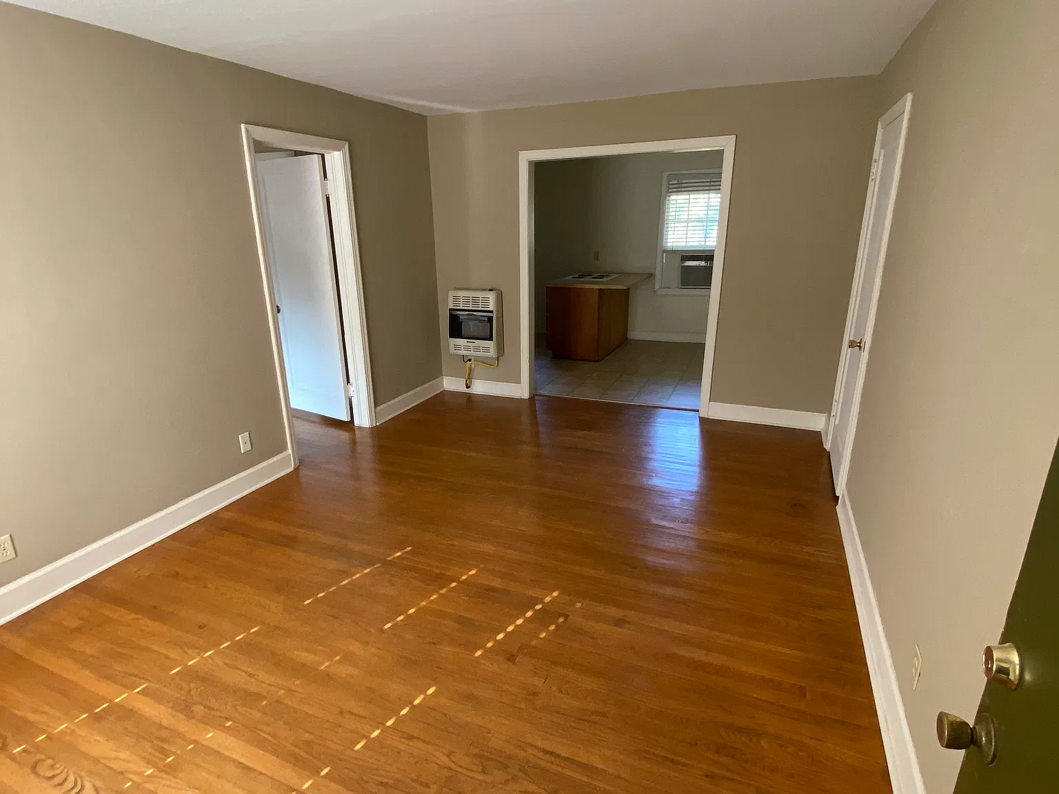 1010 Classen Blvd — Photo 2
