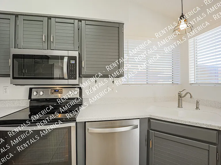 1055 N Recker Rd #1018 — Photo 12