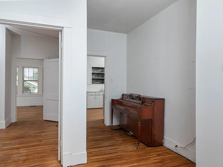 108 Blount St — Photo 15