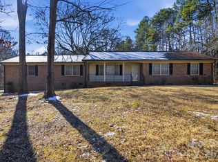 1889 Berrywood Ln, Clover, SC 29710