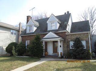 76 Lawson St, Hempstead, NY 11550