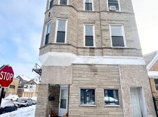 3235 S Racine Ave #2F, Chicago, IL 60608