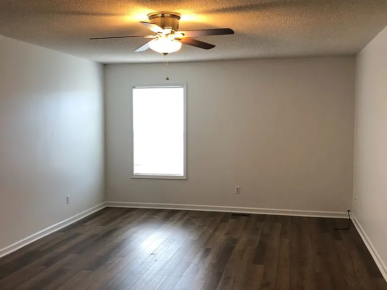 141 Commons Dr — Photo 9