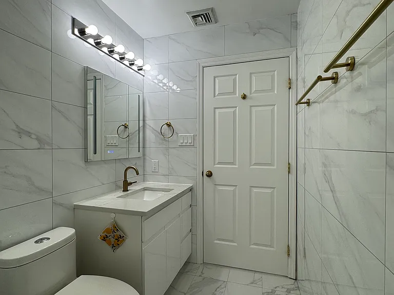 Full bathroom