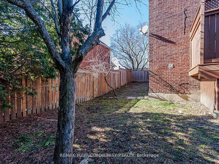 1138 Thimbleberry Cir — Photo 38