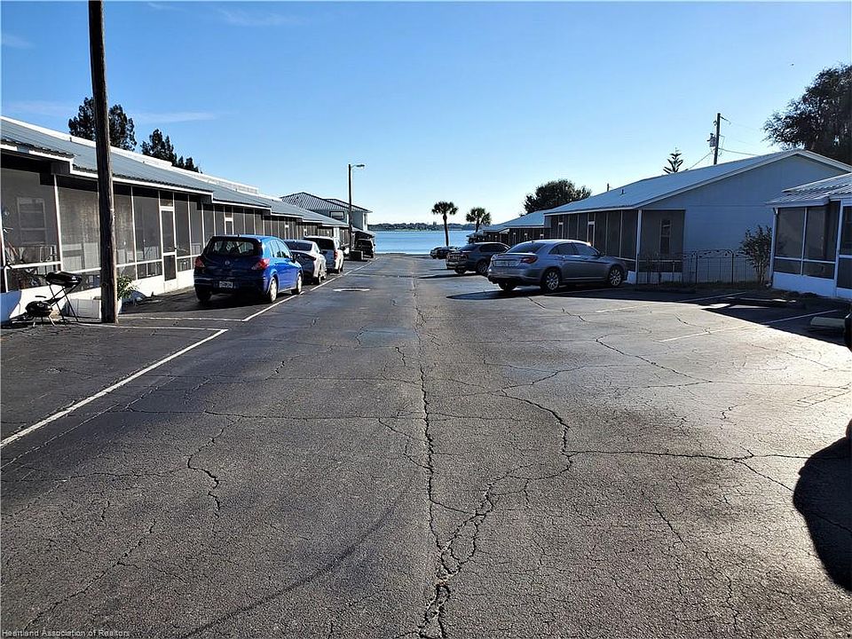 2nd image of 3012 State Road 17 N #13