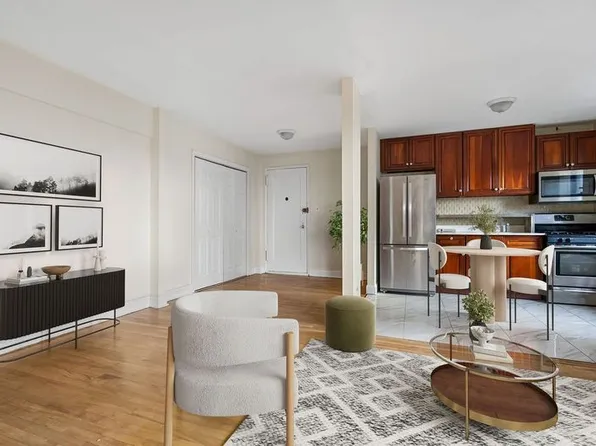 1119 Ocean Parkway image 2 of 5