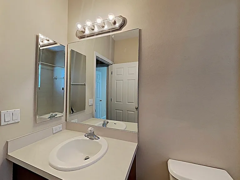 3465 Bromfield Dr — Photo 17