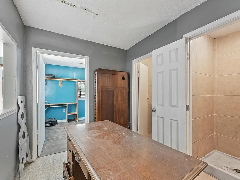 5621 Haywood St — Photo 13
