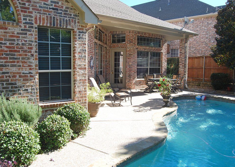 1st image of 804 Stillwater Ct
