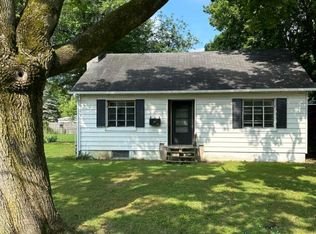 609 Spring St, Three Rivers, MI 49093