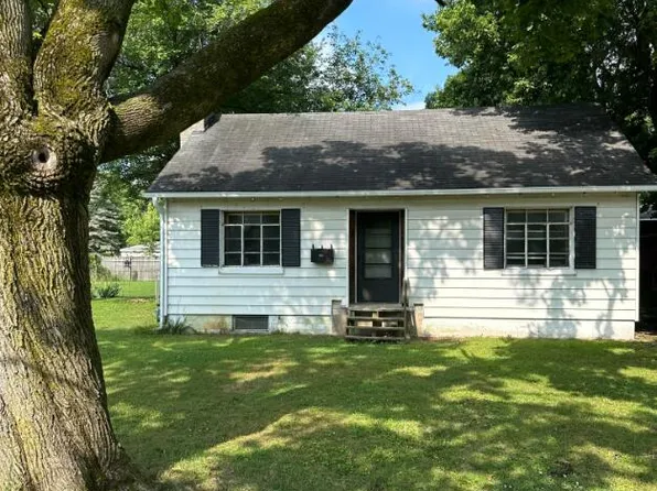 609 Spring St, Three Rivers, MI 49093