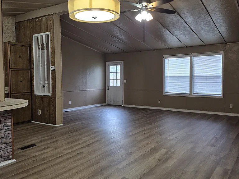 1362 Carter Rd — Photo 16